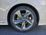 CROWN sedan hybrid