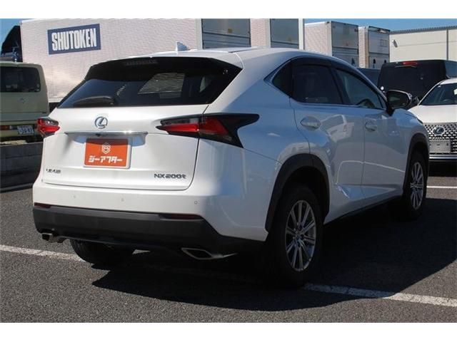 LEXUS NX200t