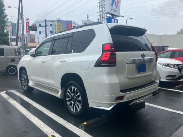 LANDCRUISER PRADO