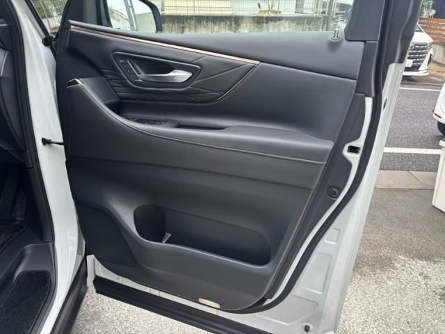 ALPHARD hybrid