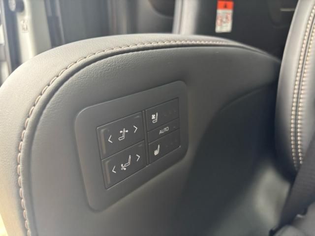 ALPHARD hybrid