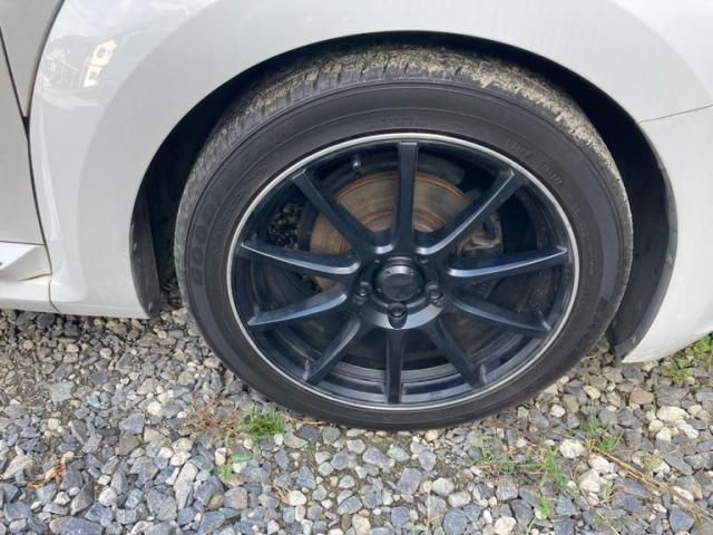 VOLKSWAGEN The BEETLE