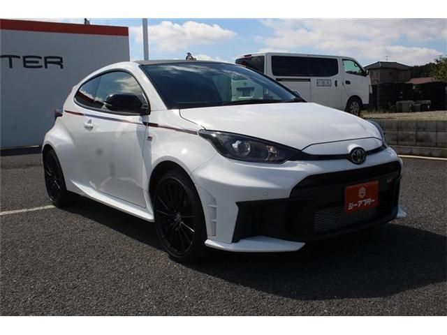GR YARIS