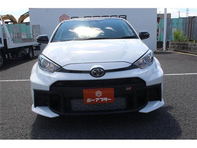 GR YARIS