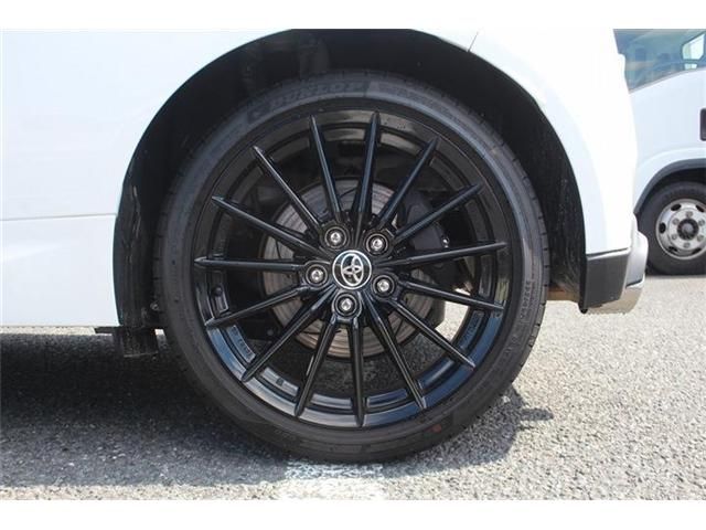 GR YARIS