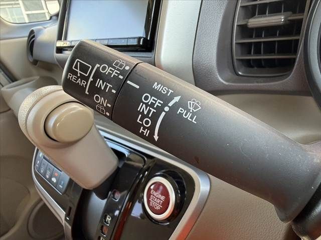 N BOX