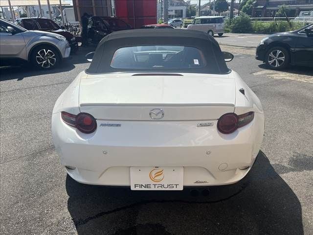 ROADSTER