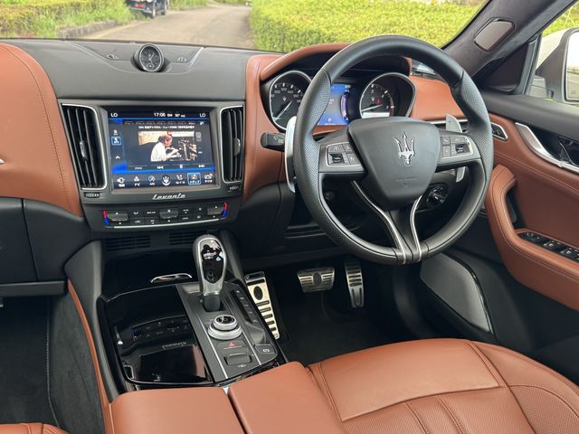 MASERATI Levante