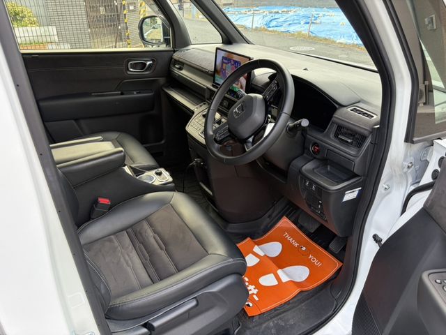 STEPWAGON e:HEV SPADA