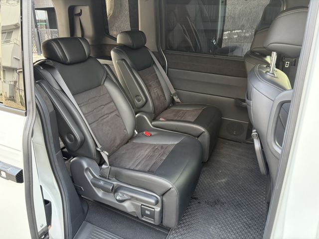 STEPWAGON e:HEV SPADA