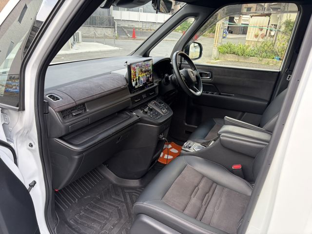 STEPWAGON e:HEV SPADA
