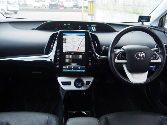 PRIUS PHV