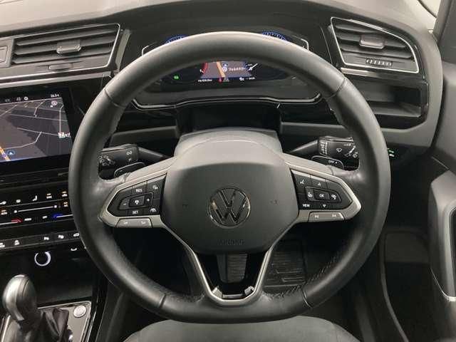VOLKSWAGEN GOLF TOURAN