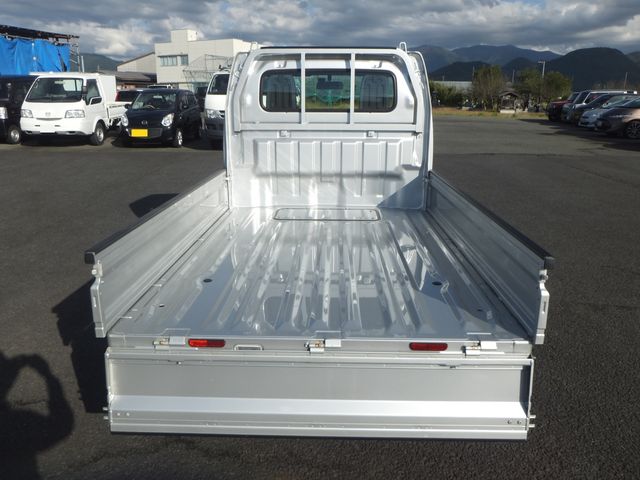 NT100 CLIPPER 4WD