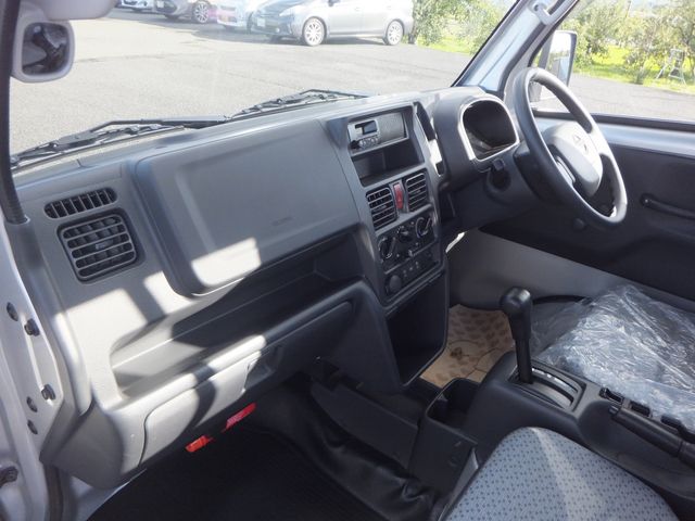 NT100 CLIPPER 4WD