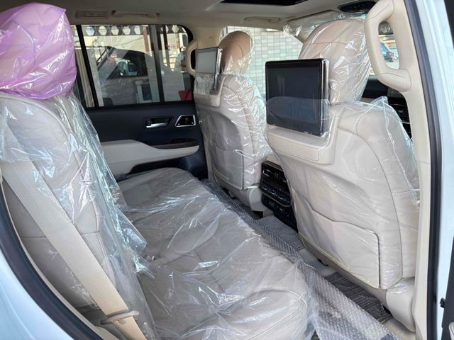 LANDCRUISER wagon
