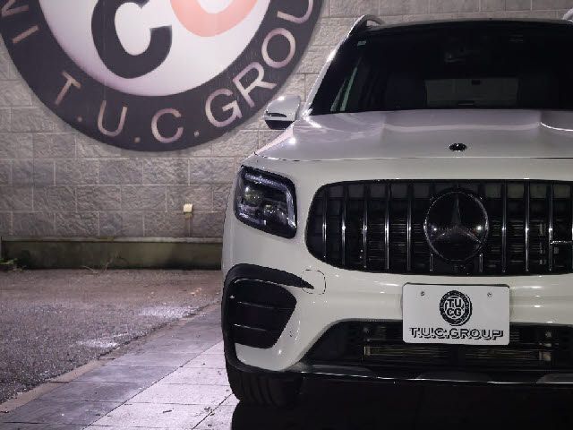 MERCEDES AMG GLB class