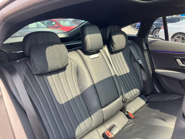 MERCEDES BENZ EQS