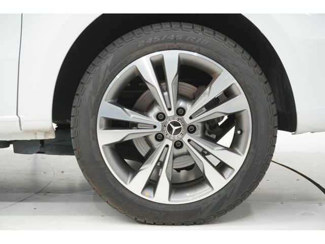 MERCEDES BENZ V class