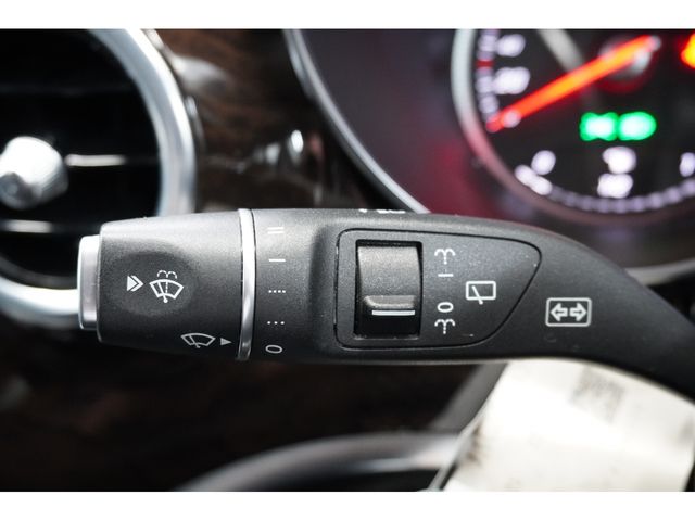 MERCEDES BENZ V class