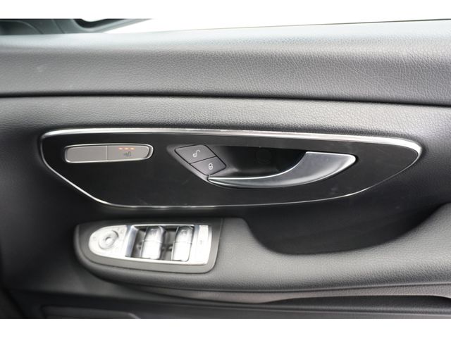 MERCEDES BENZ V class