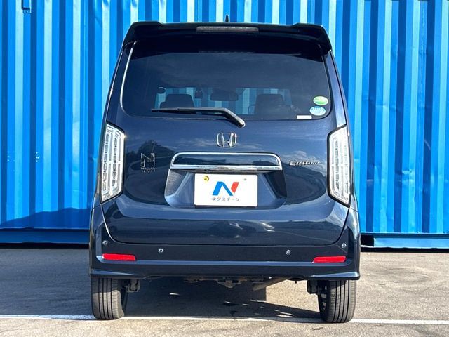N-WGN CUSTOM 4WD