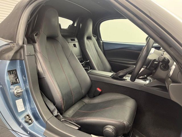 ROADSTER