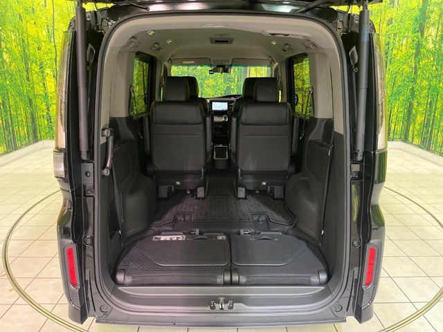STEPWAGON e:HEV SPADA