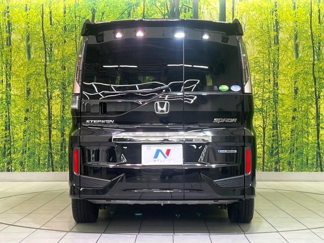 STEPWAGON e:HEV SPADA