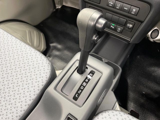 CARRY truck 4WD
