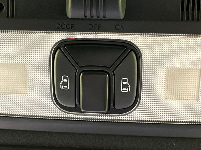 ESTIMA HYBRID 4WD