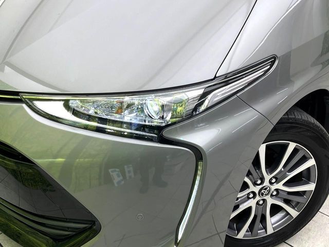 ESTIMA HYBRID 4WD
