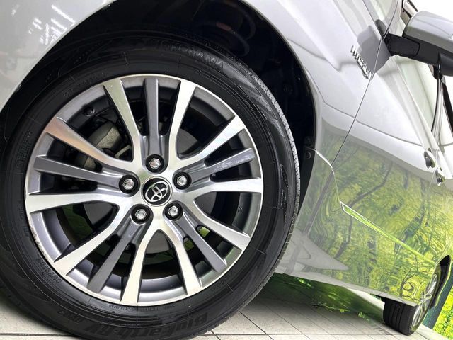 ESTIMA HYBRID 4WD