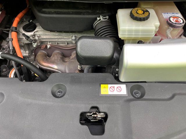 ESTIMA HYBRID 4WD