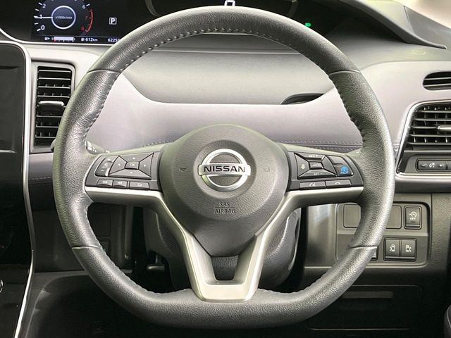 SERENA  S-HYBRID 4WD
