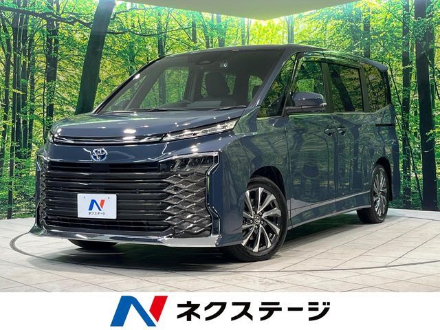 VOXY HYBRID