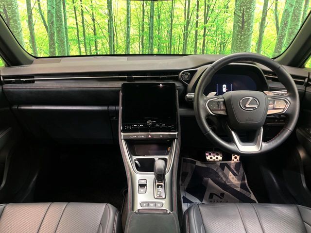 LEXUS LBX