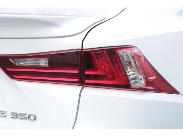 LEXUS IS350