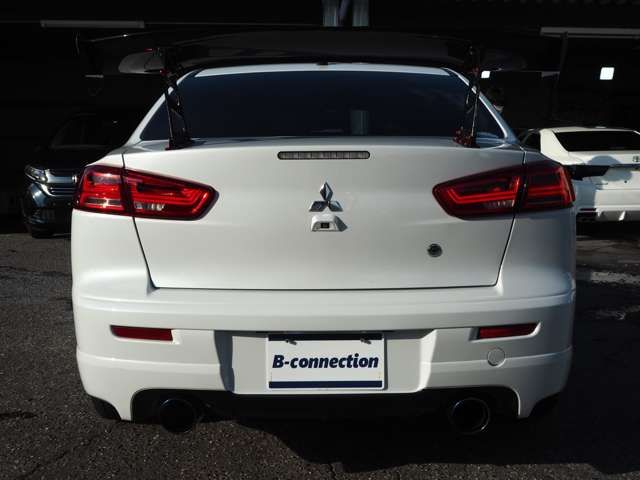 GALANT FORTIS 4WD