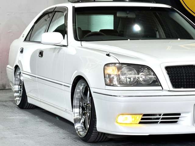 CROWN sedan