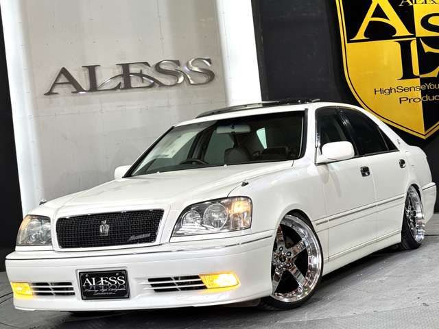 CROWN sedan