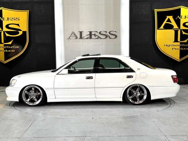 CROWN sedan