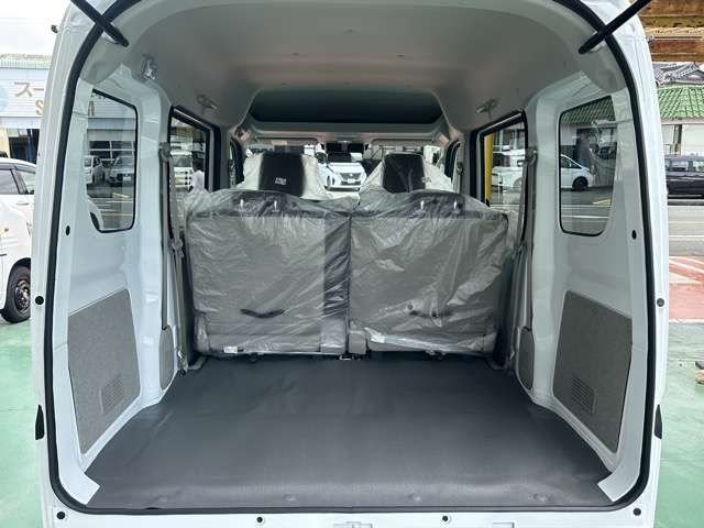 CLIPPER van
