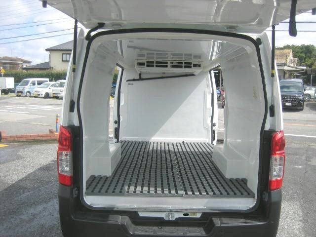 CARAVAN van 2WD