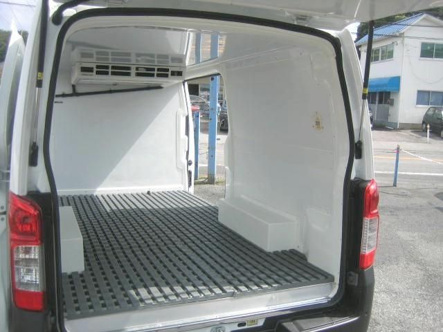 CARAVAN van 2WD