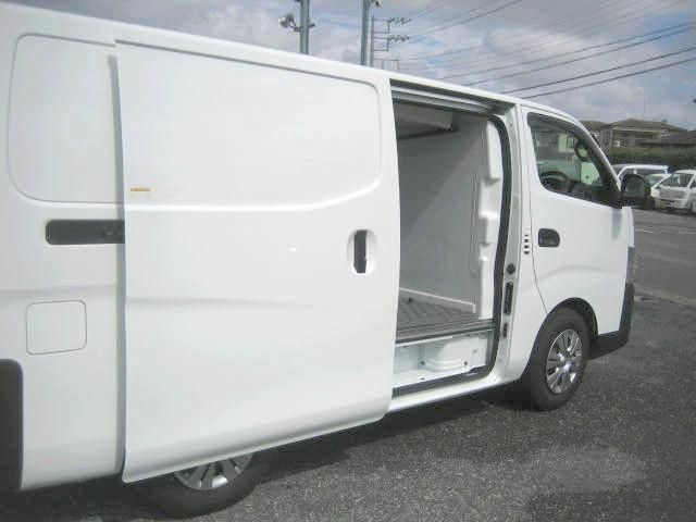 CARAVAN van 2WD
