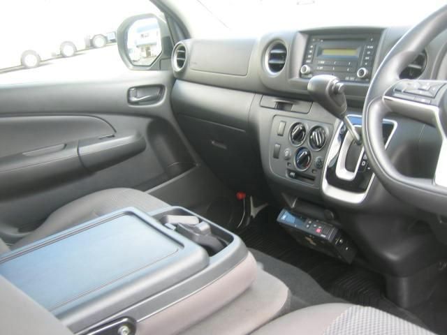 CARAVAN van 2WD