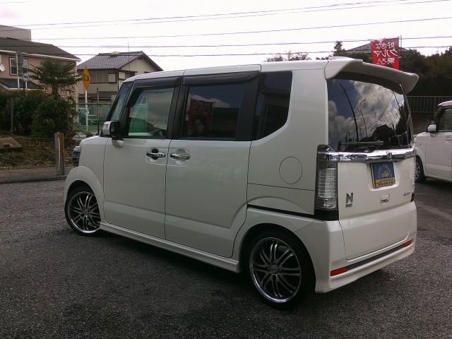 N BOX CUSTOM