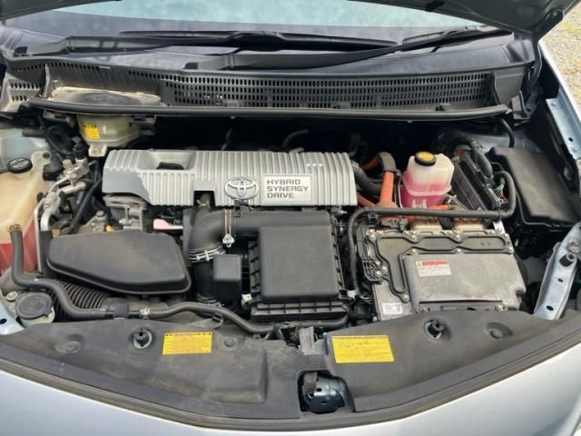 PRIUS Alpha