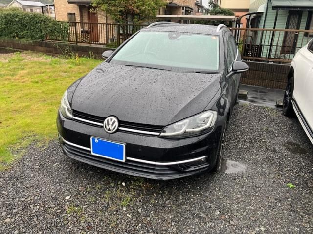 VOLKSWAGEN GOLF VARIANT